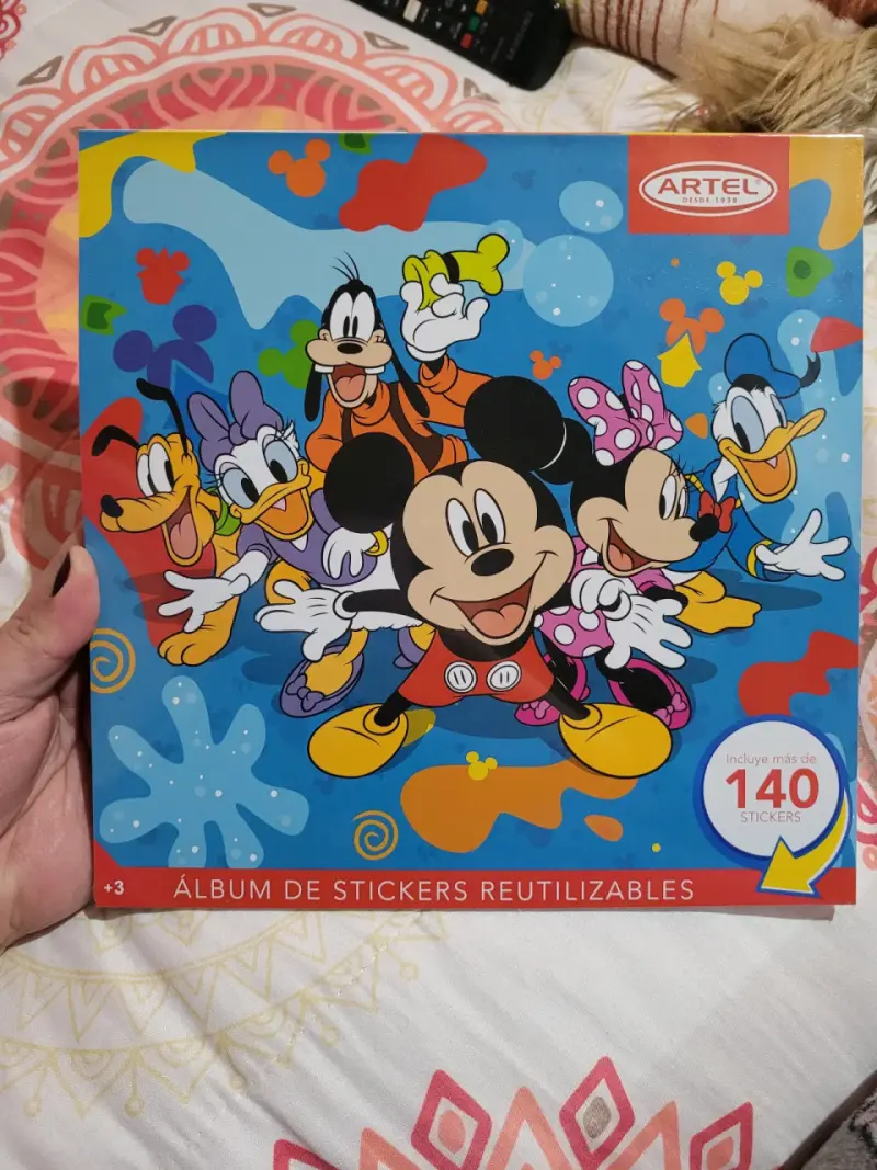 Álbum de stickers reutilizables Artel Disney - 1