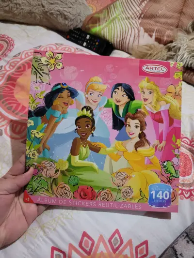 Álbum de stickers reutilizables Artel Disney - miniatura 2