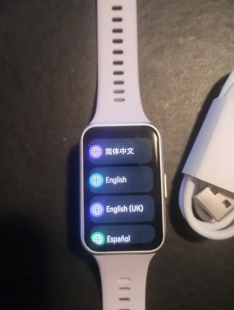 Reloj Inteligente con Correa Negra y Cargador - 2
