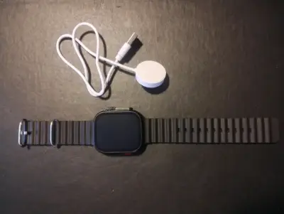 Reloj Inteligente con Correa Negra y Cargador - miniatura 3