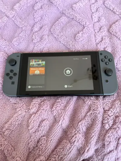 Nintendo Switch 1,  con accesorios - miniatura 3