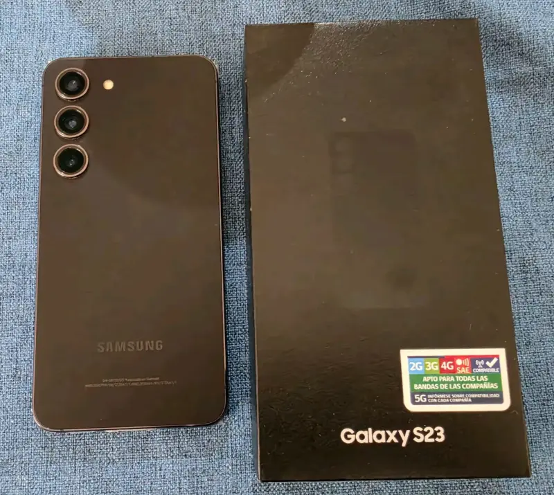 Samsung Galaxy S23 en buen estado - 4