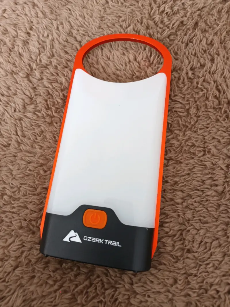 Linterna LED portátil Ozark Trail - 2