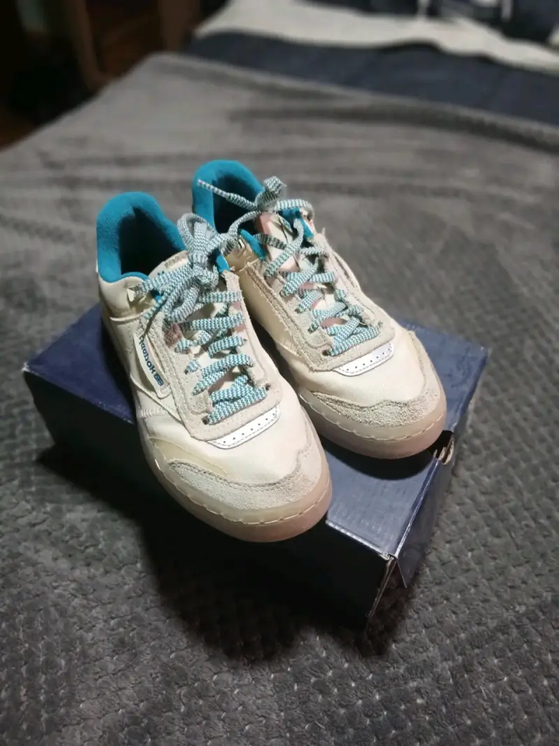Zapatillas Reebok blancas con detalles turquesa - 3