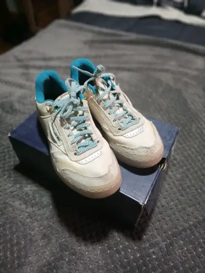 Zapatillas Reebok blancas con detalles turquesa - miniatura 3