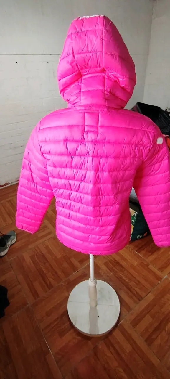 Chaqueta rosada con capucha para mujer talla M - 1