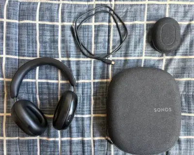 Audífonos inalámbricos Sonos con estuche - miniatura 1