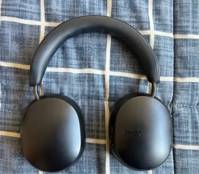 Audífonos inalámbricos Sonos con estuche - miniatura 2
