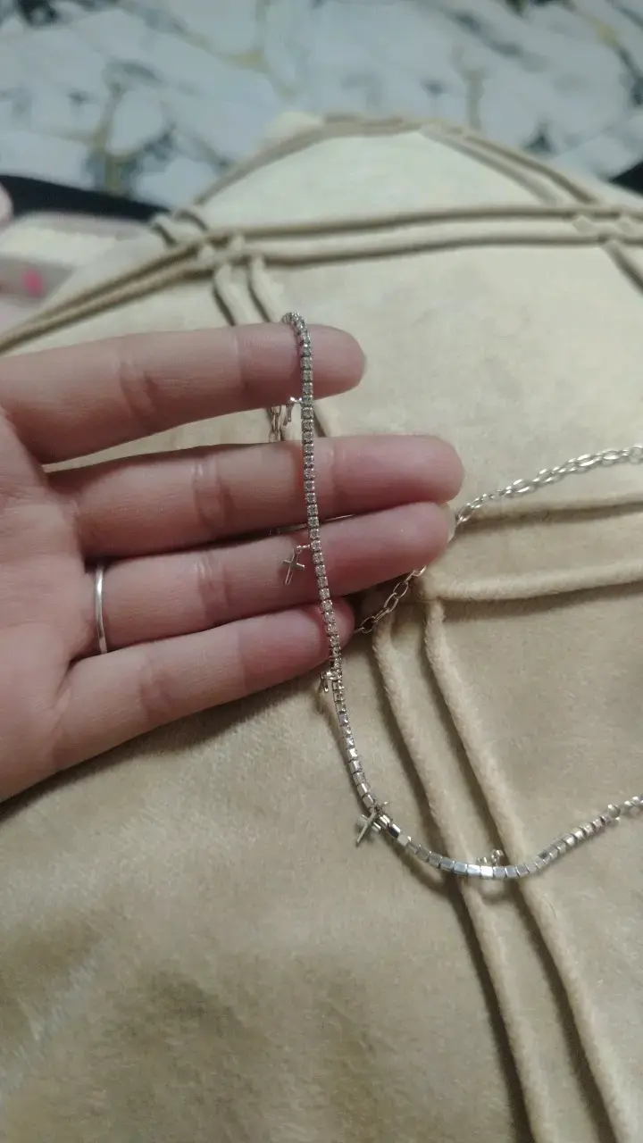 Collar de plata con dijes de cruces - 2