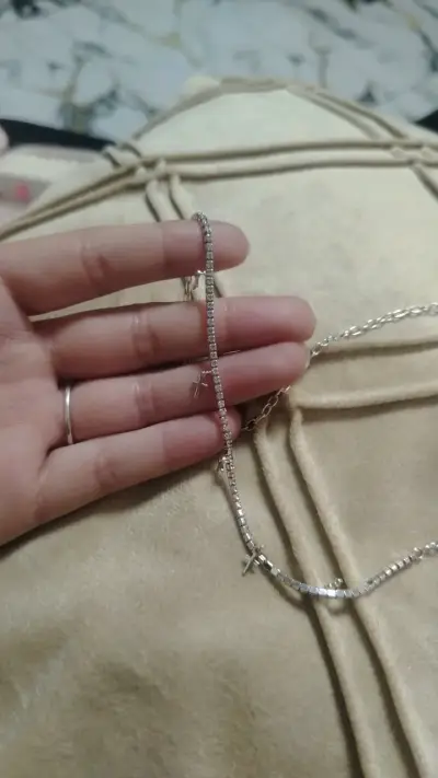 Collar de plata con dijes de cruces - miniatura 2