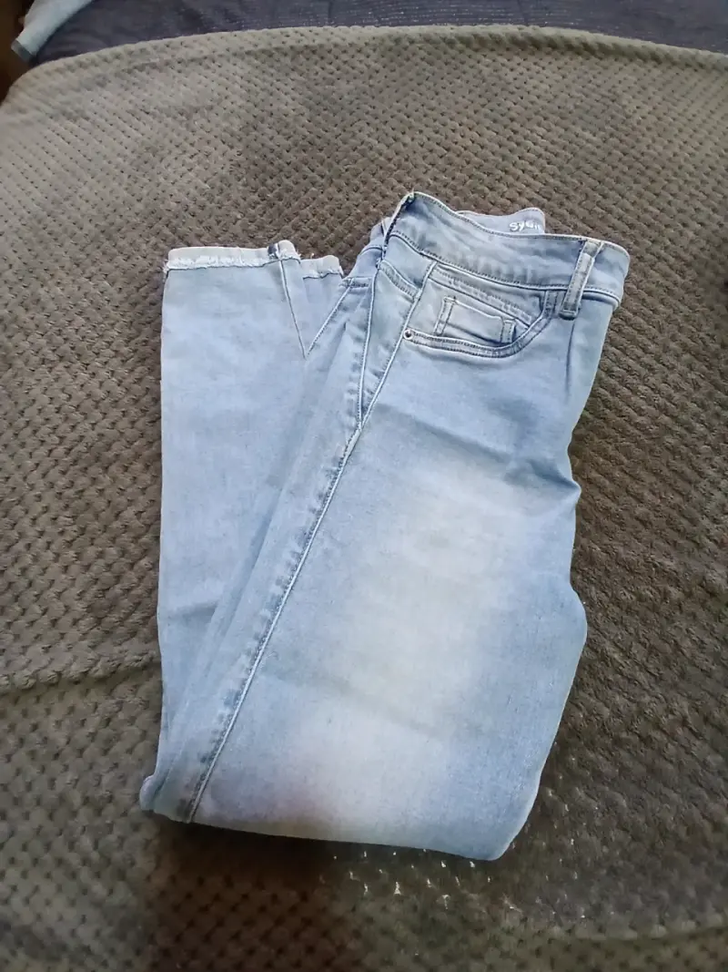 Jeans de mezclilla azul claro para mujer