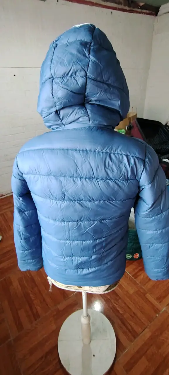 Chaqueta azul para niños con capucha - 3
