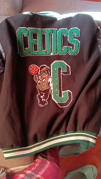 Chaqueta Boston Celtics negra con bordados - miniatura 1