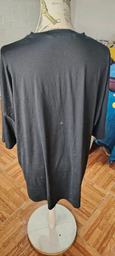 Polera negra con estampado 'Wild Things' de Shein - miniatura 2