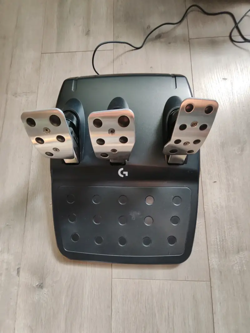 Volante Logitech G923 + Palanca de cambios - 4