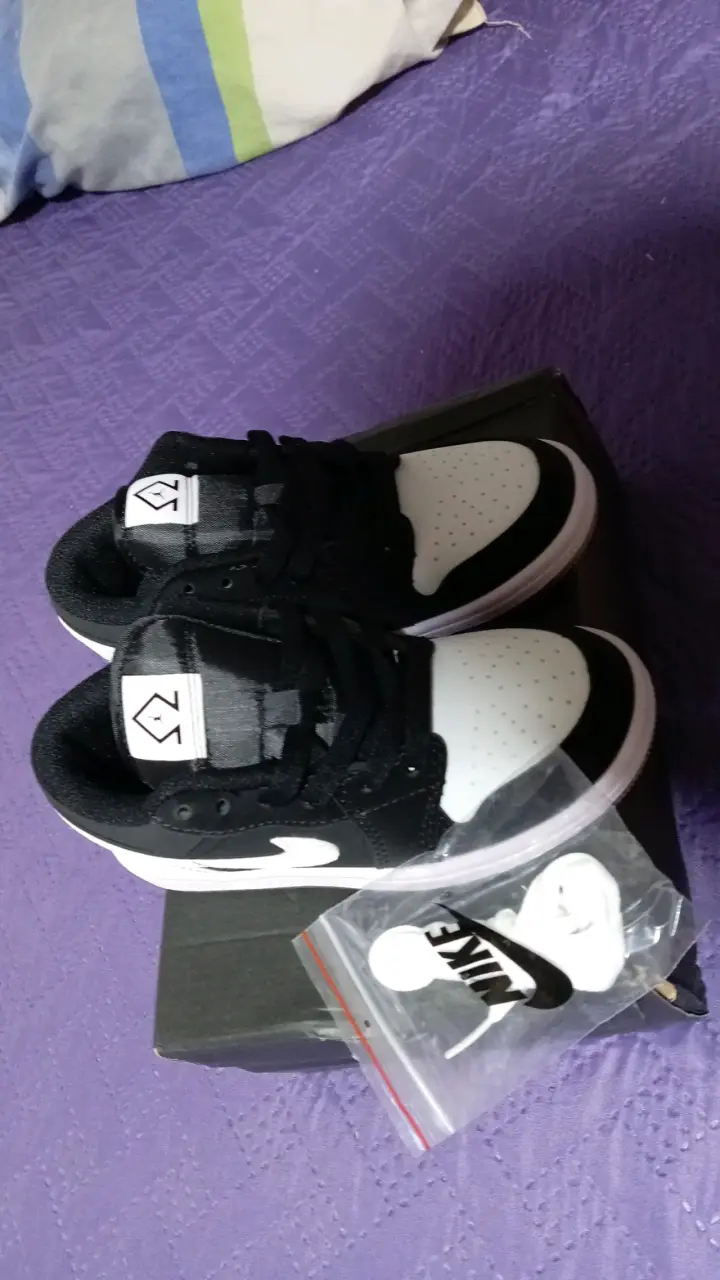 Zapatillas Nike Air Jordan 1 Low Blanco y Negro G5 - 2