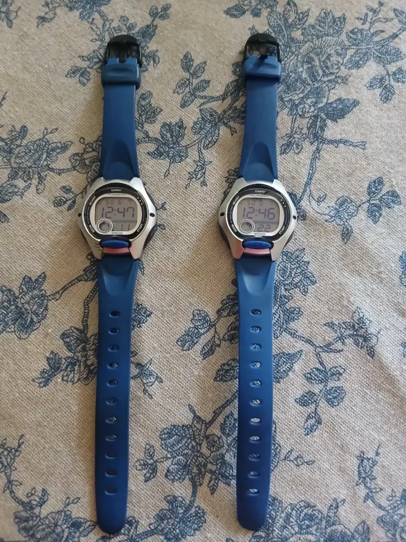 Reloj digital Casio azul de niño