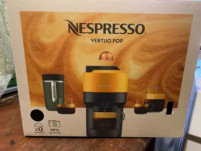 Cafetera Nespresso Vertuo Pop Negra - miniatura 1
