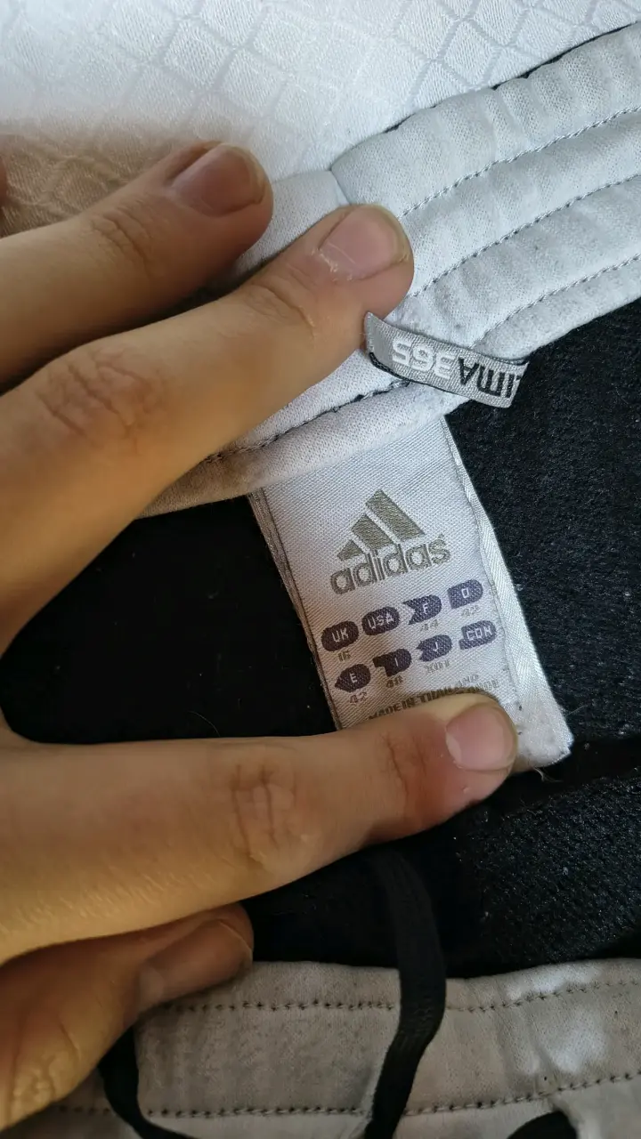 Pantalones deportivos negros Adidas con franjas - 3