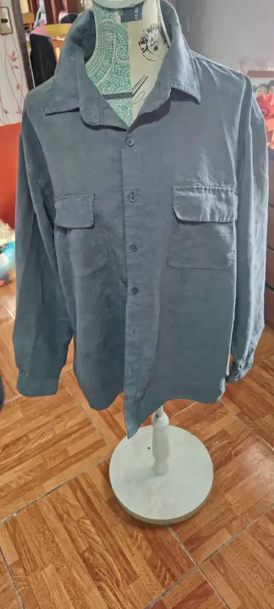 Camisa gris de hombre George con bolsillos - miniatura 1