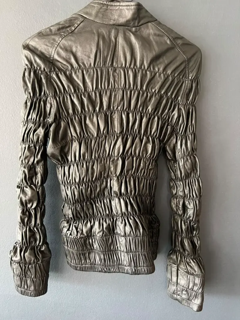 Chaqueta de cuero negra con cierre - 2
