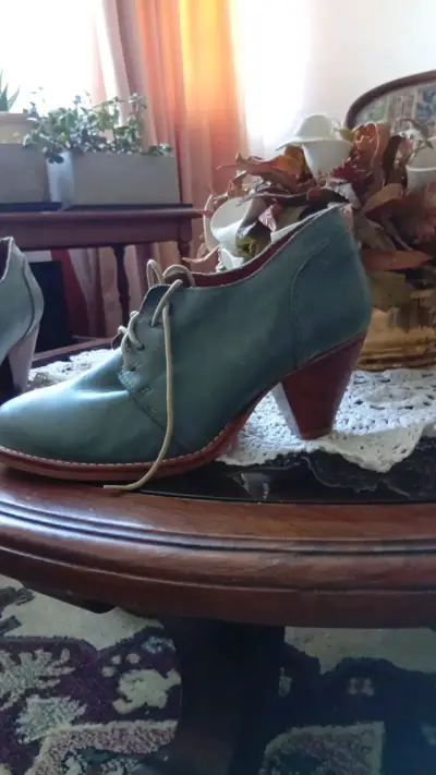 Zapatos de cuero verde con cordones - miniatura 2