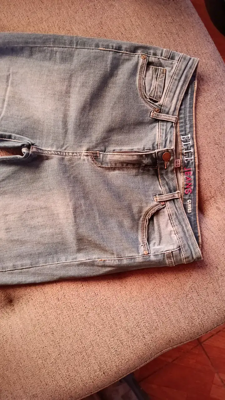 Jeans rectos de mezclilla para mujer - 2