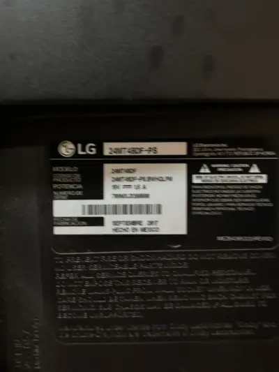 Televisor LG 24 pulgadas HD con soporte - miniatura 3