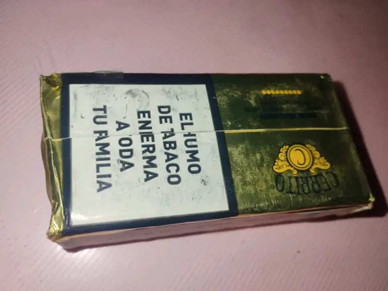 Paquete de tabaco Cerrito Especial - 2