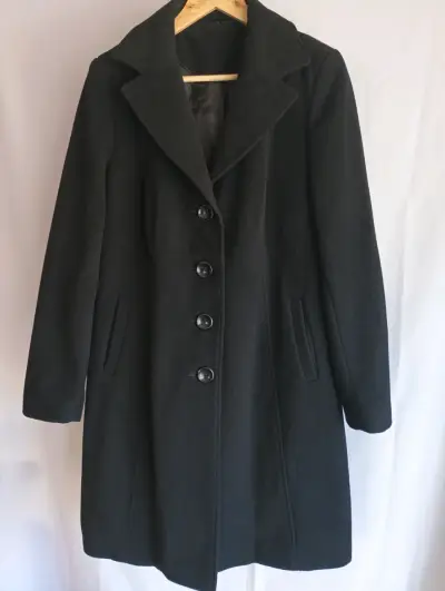 Abrigo negro elegante para mujer - miniatura 1