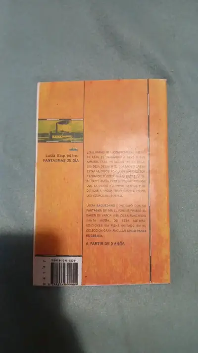 Libro Fantasmas de Día de Lucía Baquedano - miniatura 2