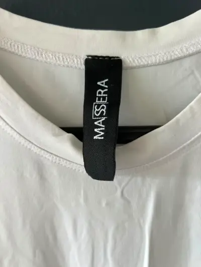 Polera sin mangas blanca de mujer Massera - miniatura 2