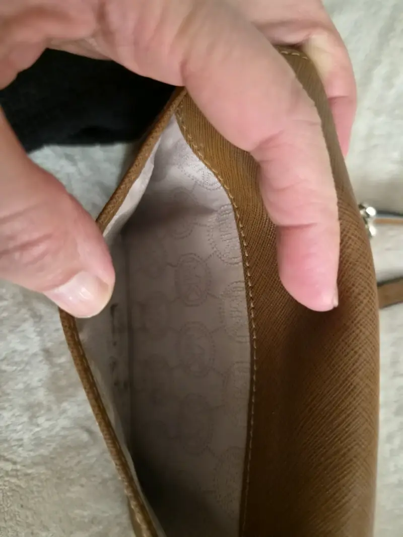 Cartera Michael Kors marrón con cadena - 3