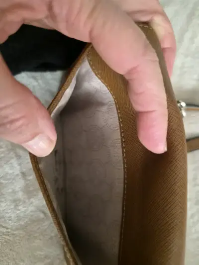 Cartera Michael Kors marrón con cadena - miniatura 3