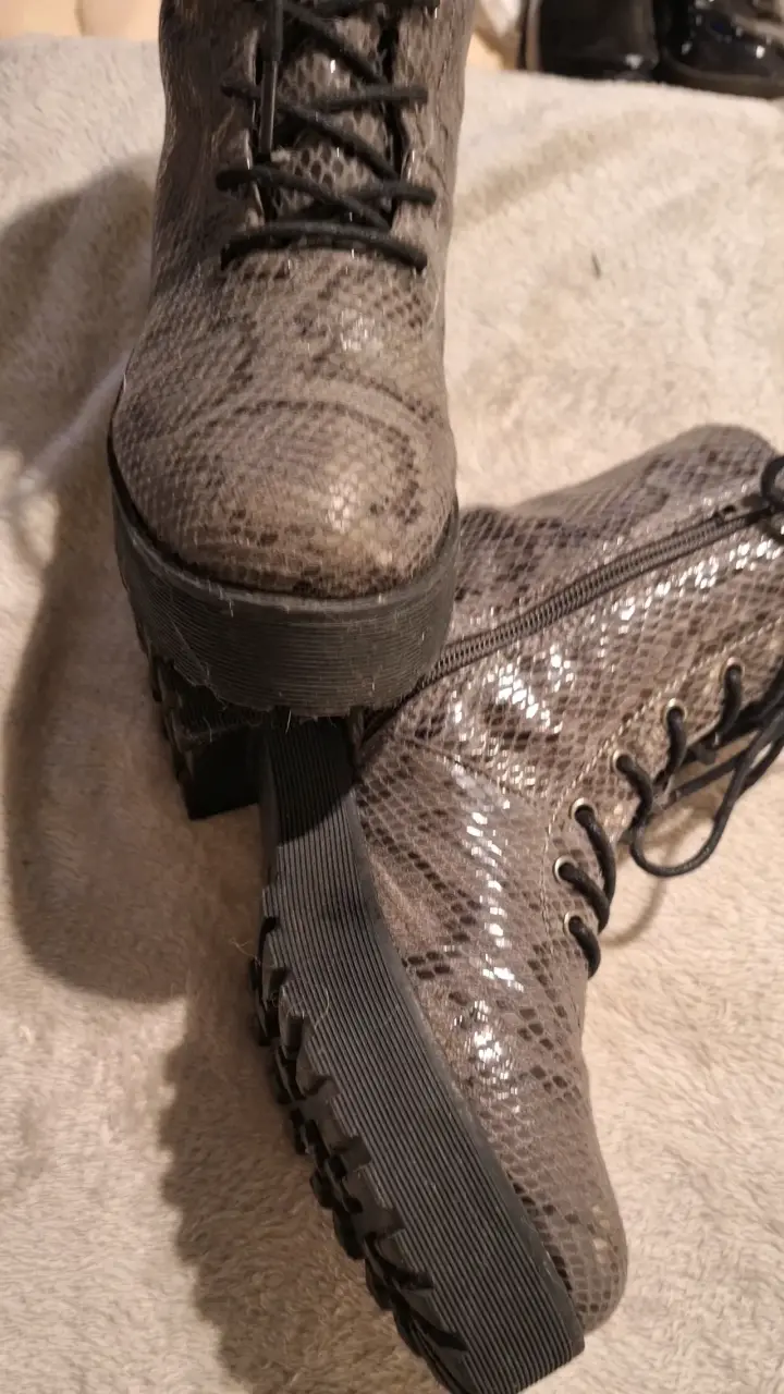 Botines diseño de serpiente - 2