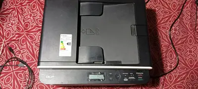 Impresora multifuncional Brother DCP en buen estado - miniatura 2