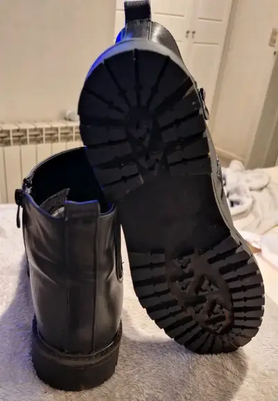 Botines de cuero negro con suela gruesa - miniatura 3