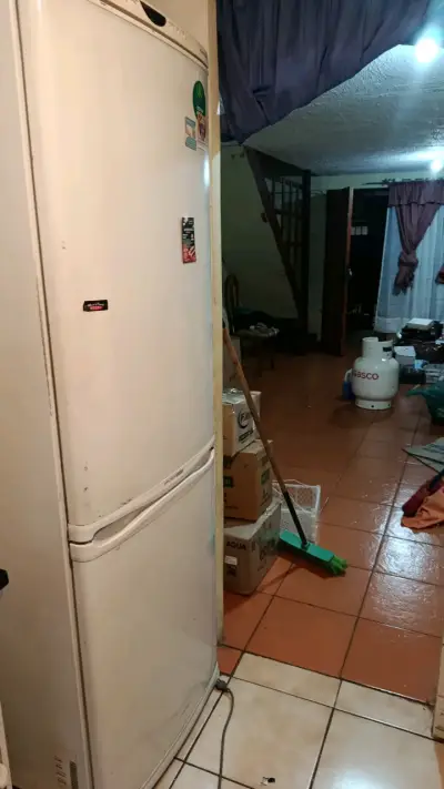 Refrigerador Samsung blanco en buen estado - miniatura 1