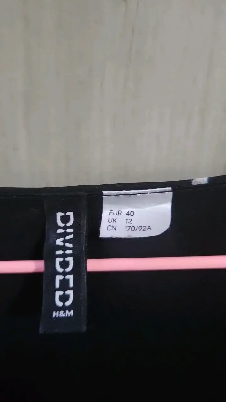 Blusa floral negra H&M Divided - 2
