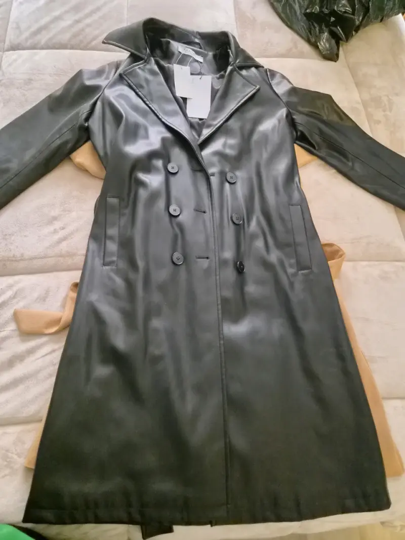 Abrigo de cuero sintético negro para mujer - 2