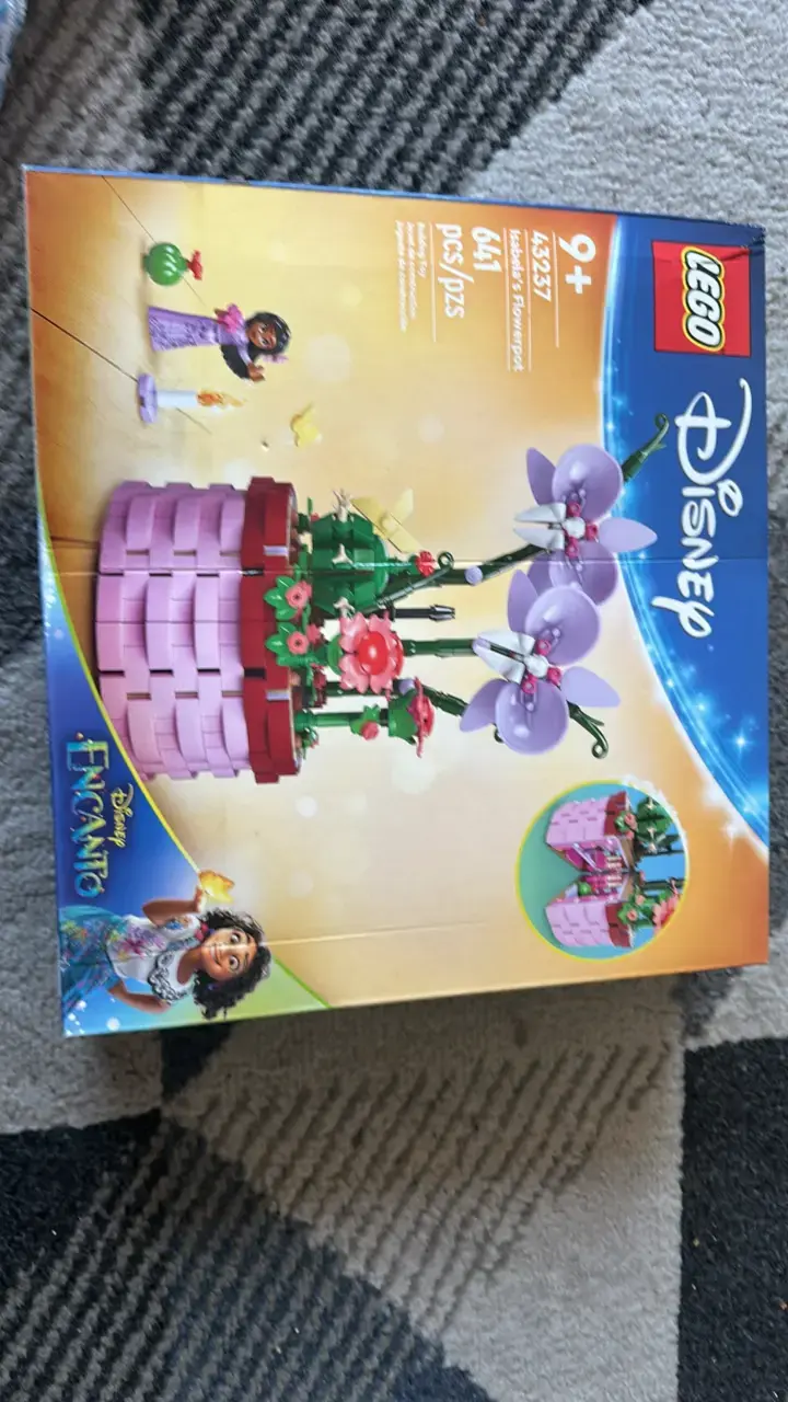 Set de Construcción LEGO Disney Encanto Isabela - 5
