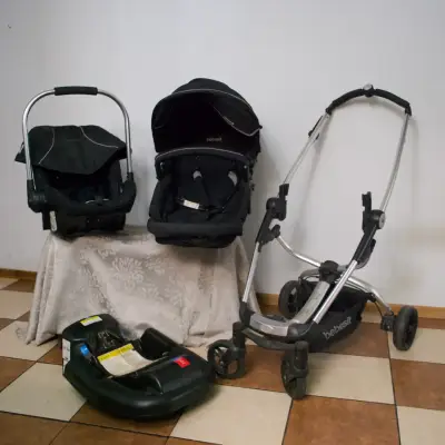Coche de bebé Bebesit con silla y base - miniatura 1