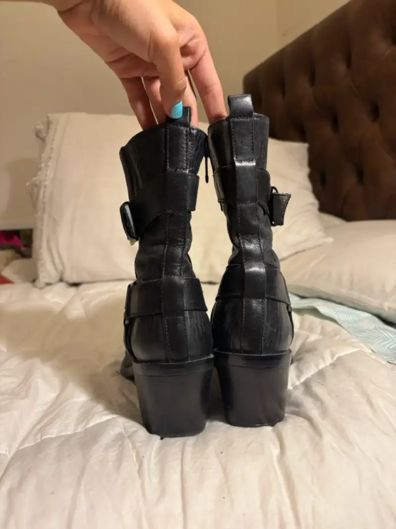 Botines de cuero negro con hebillas - 2