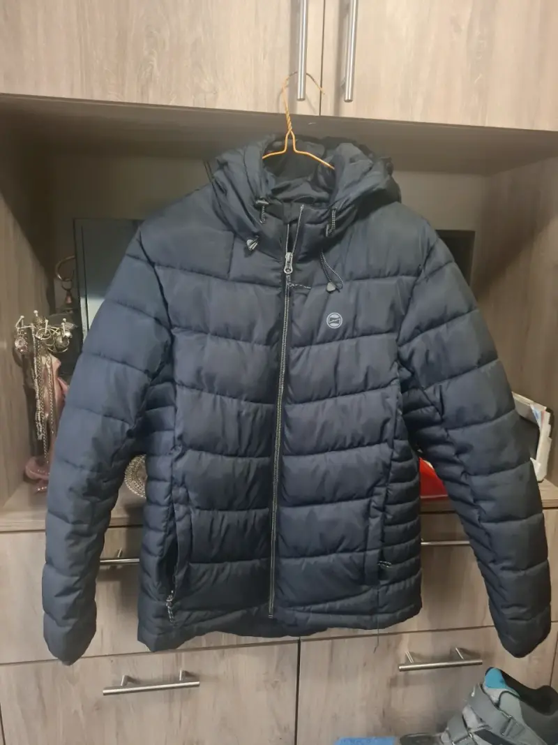 Chaqueta acolchada azul con capucha para hombre - 2