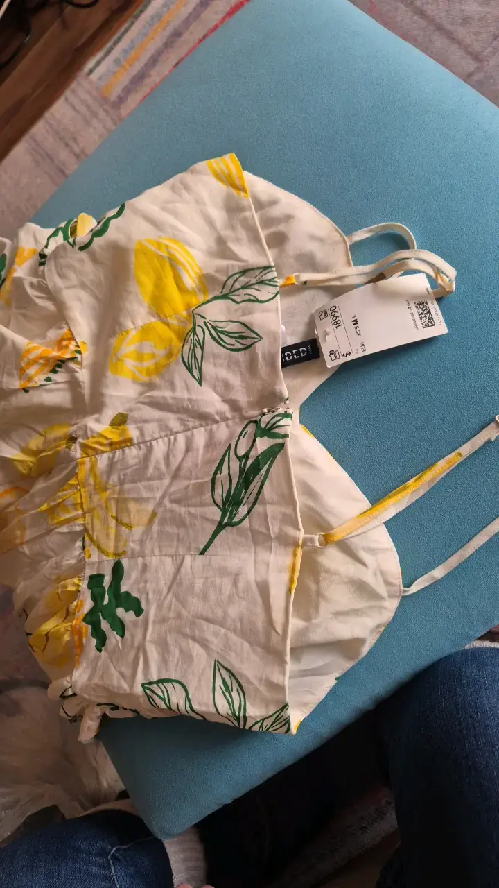 Vestido de verano estampado floral amarillo - 4