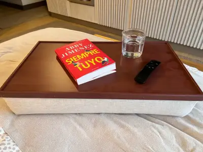 Bandeja de cama con cojín 63x37 - miniatura 1