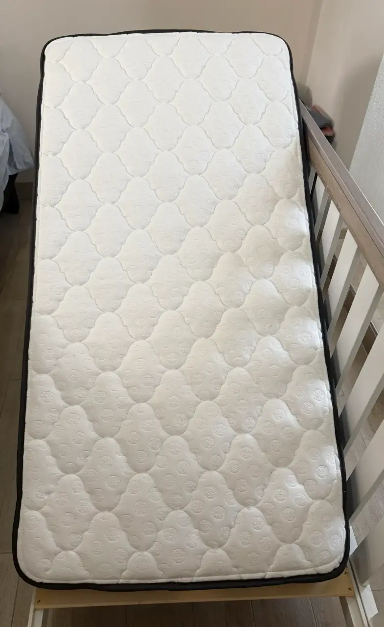 Cuna moderna Crescente en madera y blanco - 6