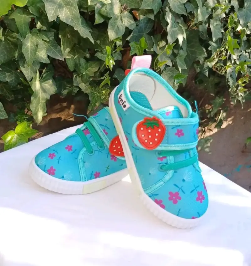Zapatillas infantiles Brio con diseño colorido - 4