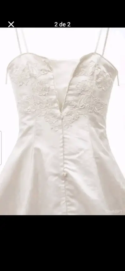 Vestido de novia blanco de satín y encaje - miniatura 2