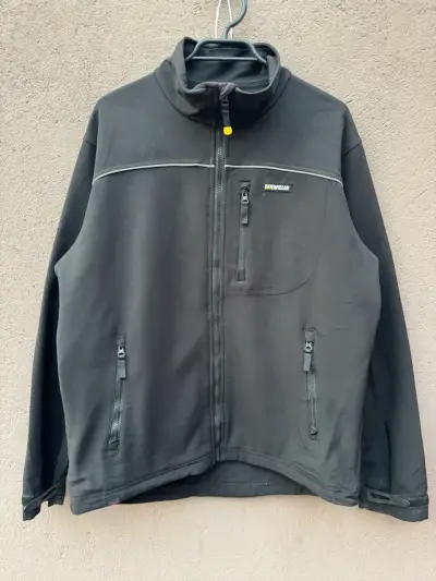 Chaqueta negra Caterpillar con cierre y bolsillos - miniatura 1